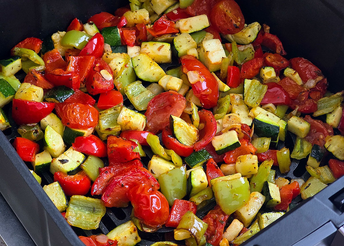 Mediterranes Gemüse aus der Heißluftfritteuse